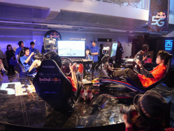 Υȥåץץ쥤䡼5ΥǷͤĺRed Bull 5G 2013 FINALSפšǯƼԤϡ